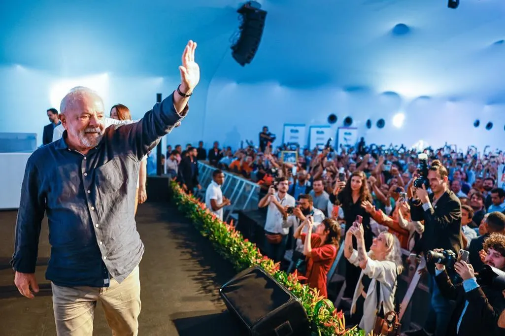 Lula disse que presença na Bahia Farm Show, em Luis Eduardo Magalhães, vai ser "pirraça" para quem barrou ministro da Agricultura, Carlos Fávaro, da Agrishow, em Ribeirão Preto.