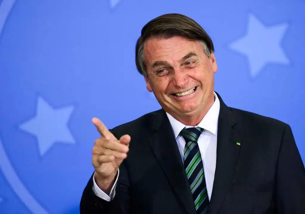 Apuração indica que Bolsonaro cometeu crime eleitoral