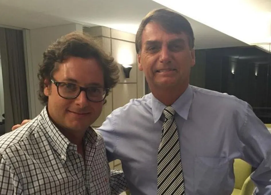 Segundo o advogado Fábio Wajngarten, Bolsonaro abriu uma conta poupança nos Estados Unidos em dezembro de 2022, com um saldo de aproximadamente US$ 135 mil