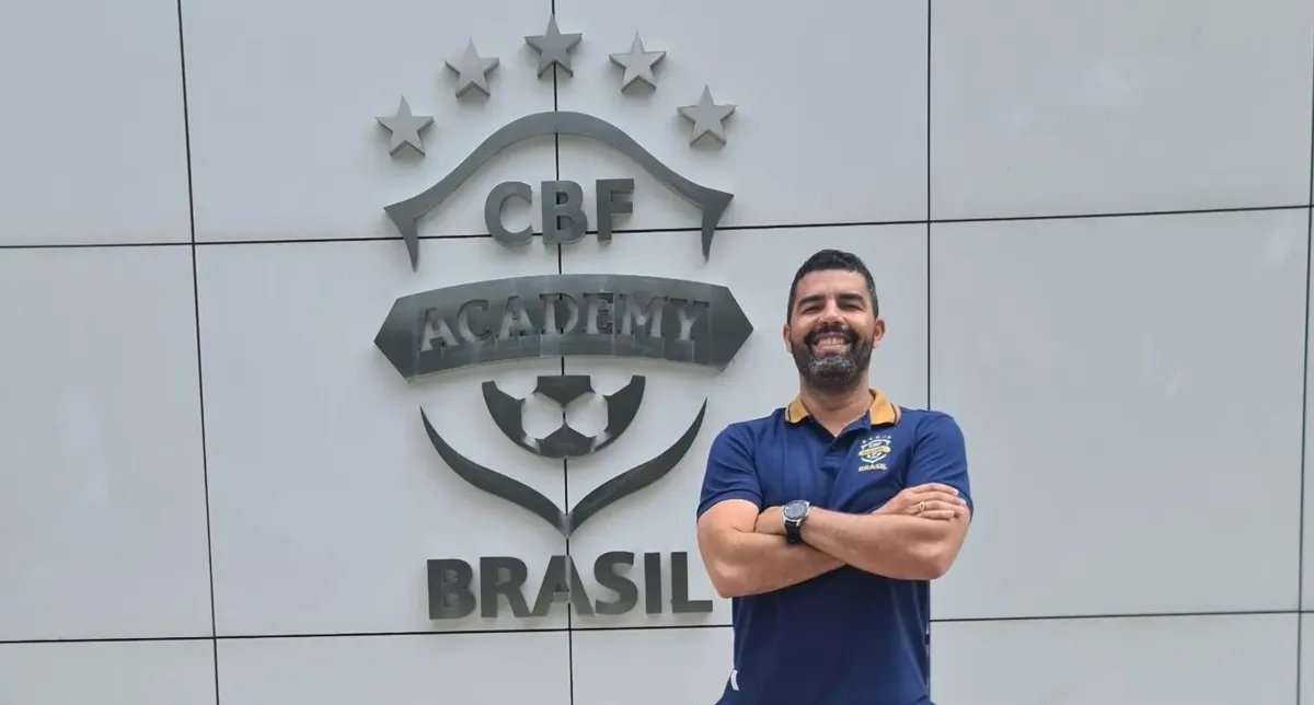 Thiago Santa Bárbara possui licença A da  CBF