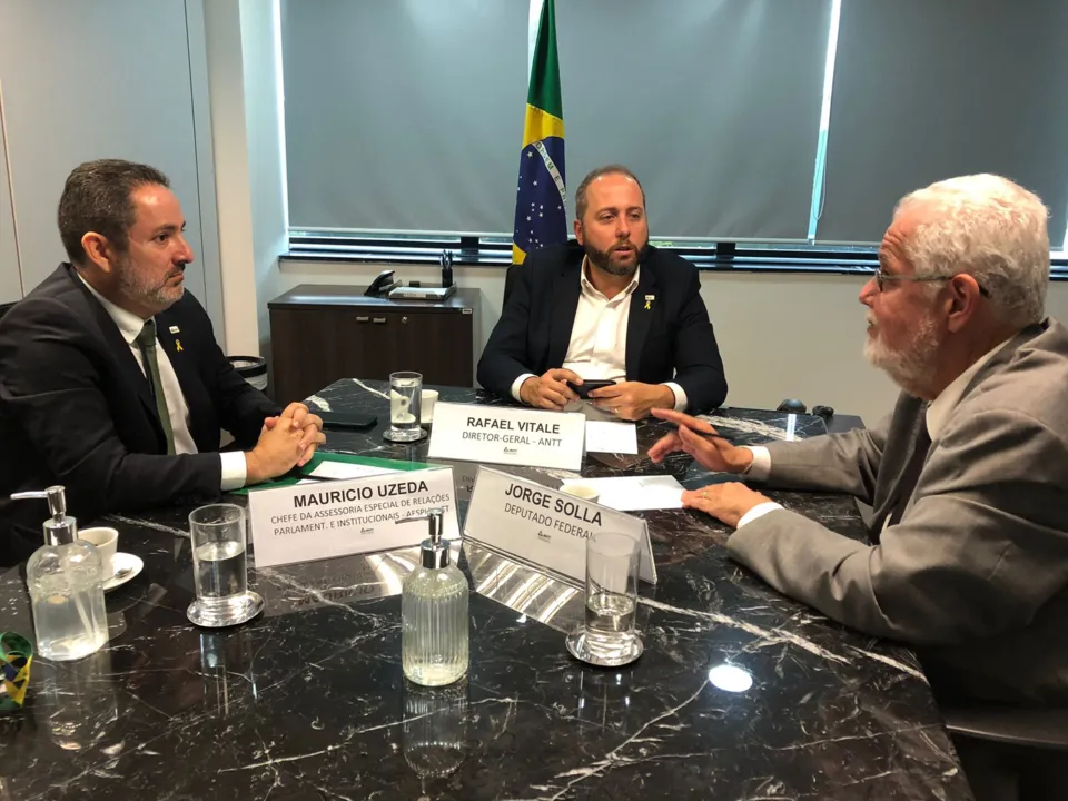 Reunião entre o deputado federal Jorge Solla (PT-BA) e o diretor-geral da  ANTT, Rafael Vitale