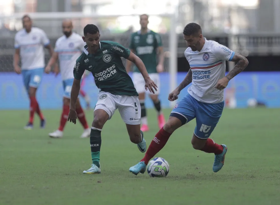 Com o resultado, ambos os times chegam aos sete pontos em sete partidas na competição