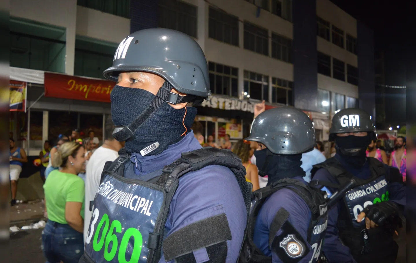 Agentes da Guarda Civil Municipal atuando no carnaval de Salvador