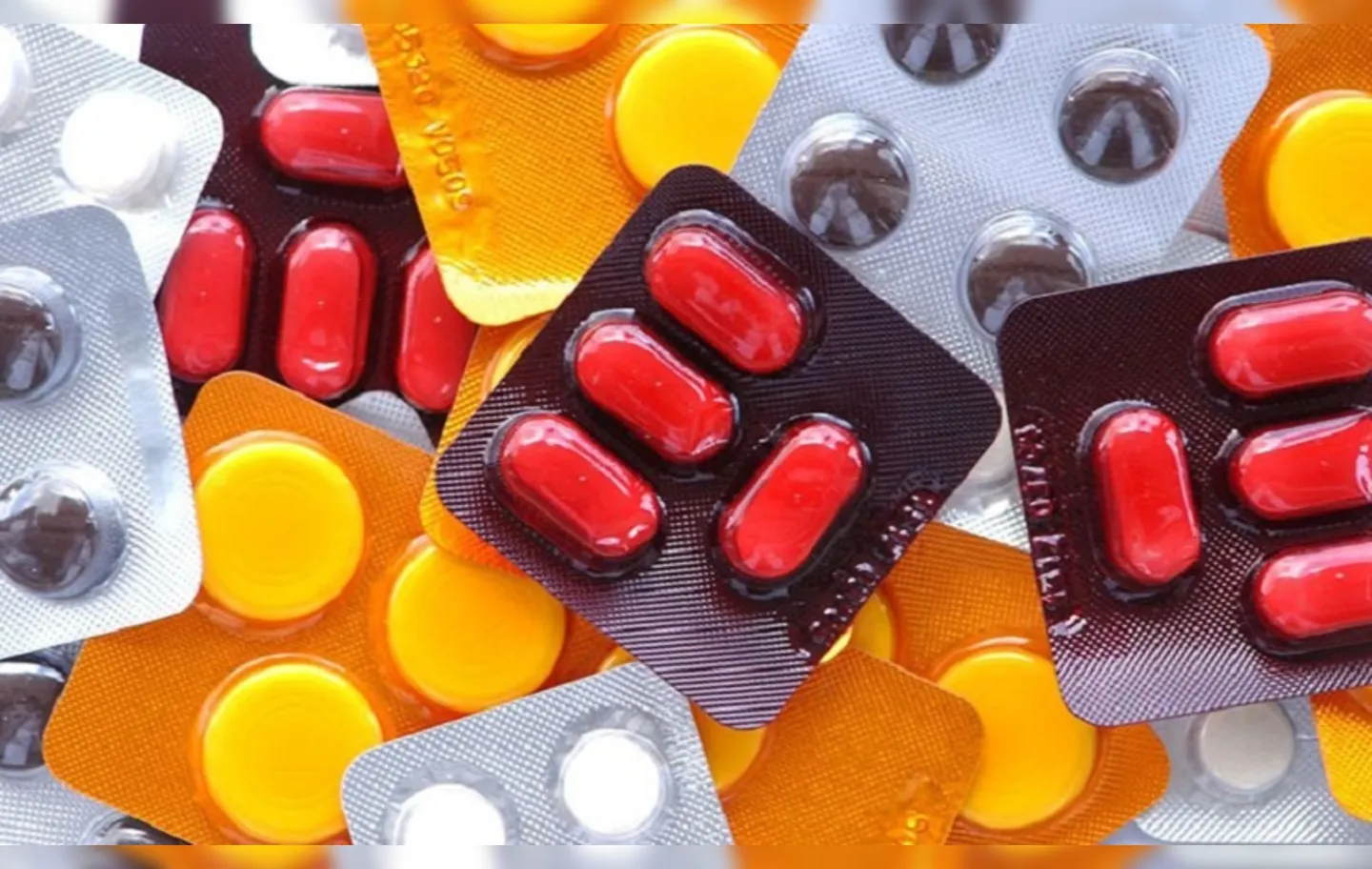 Entre os medicamentos e itens de saúde, estão remédios para HIV, vacinas, contraceptivos