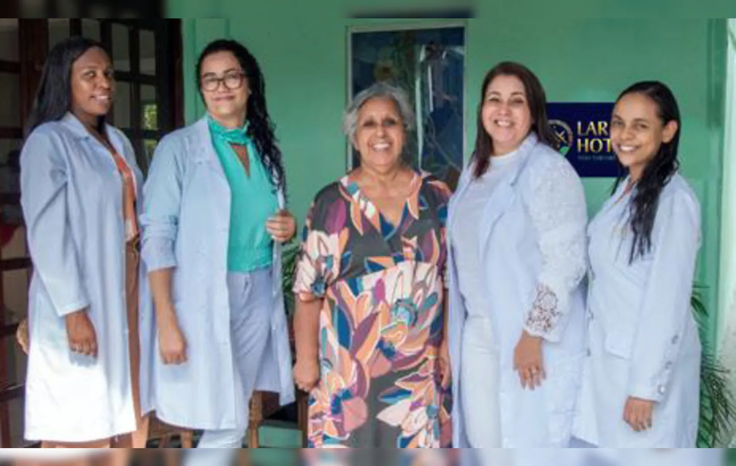 Jociene Neves dos Santos, Janice Damasceno, Ana Maria Moreira, Daniela Ramalho e Aline Santos