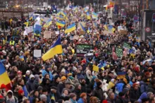 Imagem ilustrativa da imagem Protestos na Europa marcam aniversário da guerra na Ucrânia