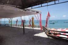 Imagem ilustrativa da imagem Prefeitura inicia retirada de barracas de praia irregulares