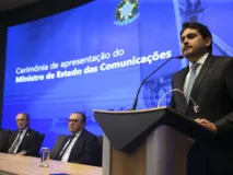 Imagem ilustrativa da imagem Juscelino Filho continua como ministro de Lula após denuncias