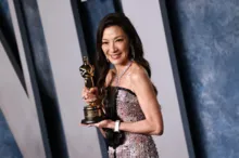 Imagem ilustrativa da imagem Quem é Michelle Yeoh, 1ª asiática a ganhar o Oscar de Melhor Atriz