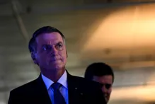 Imagem ilustrativa da imagem Bolsonaro compra passagem para voltar ao Brasil