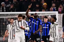 Imagem ilustrativa da imagem Juventus é punida após caso de racismo contra Lukaku