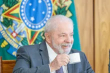 Imagem ilustrativa da imagem Em 100 dias, Lula cumpriu 1/3 das promessas de campanha