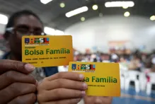 Imagem ilustrativa da imagem Governo inicia pagamento do Bolsa Família e Auxílio Gás de abril