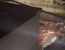 Imagem ilustrativa da imagem PM reage a assalto e troca tiros na saída de shopping em Salvador