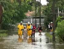 Imagem ilustrativa da imagem Enchentes no sul da Bahia deixam mais de 8 mil pessoas desabrigadas