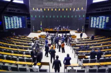 Imagem ilustrativa da imagem Câmara aprova MP que muda Código de Trânsito Brasileiro