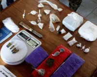 Imagem ilustrativa da imagem Quatro homens são presos com arma e drogas em Itambé