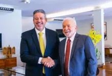 Imagem ilustrativa da imagem Lula recebe Lira às vésperas da votação do PL das Fake News