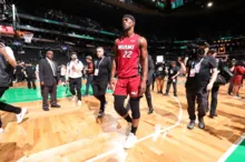 Imagem ilustrativa da imagem NBA: Com grande atuação de Butler, Heat abre 1-0 contra Celtics