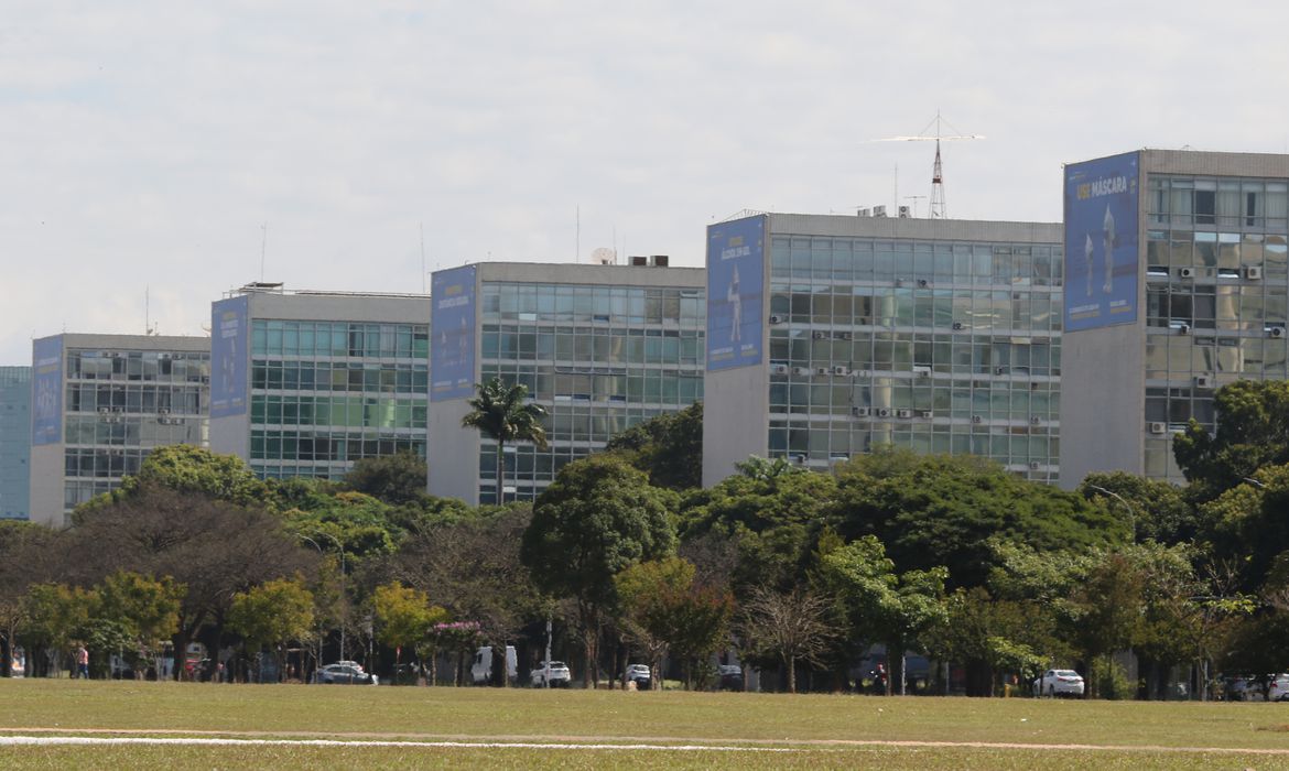 Ações tiveram uma série de implicações para órgãos públicos para o atendimento à população