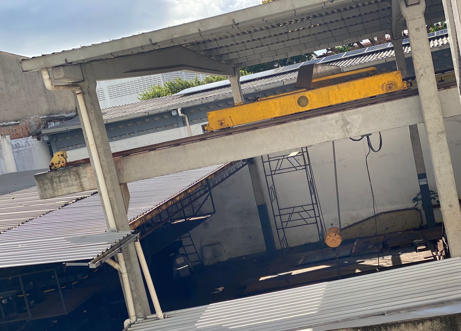 Moradores denunciam barulho diário em fábrica de Lauro de Freitas