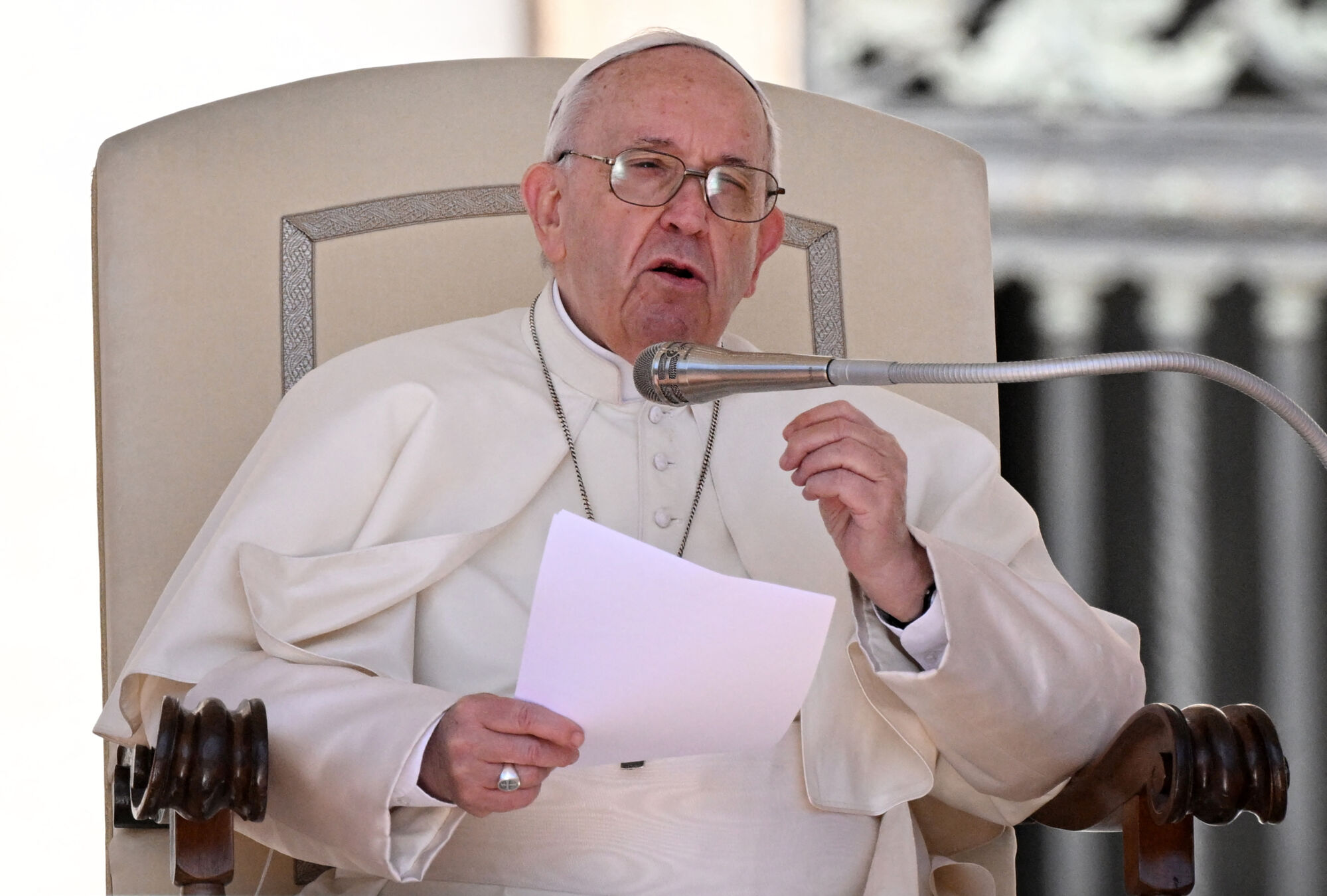 Imagem ilustrativa da imagem Papa estende responsabilidade criminal por abuso sexual a laicos