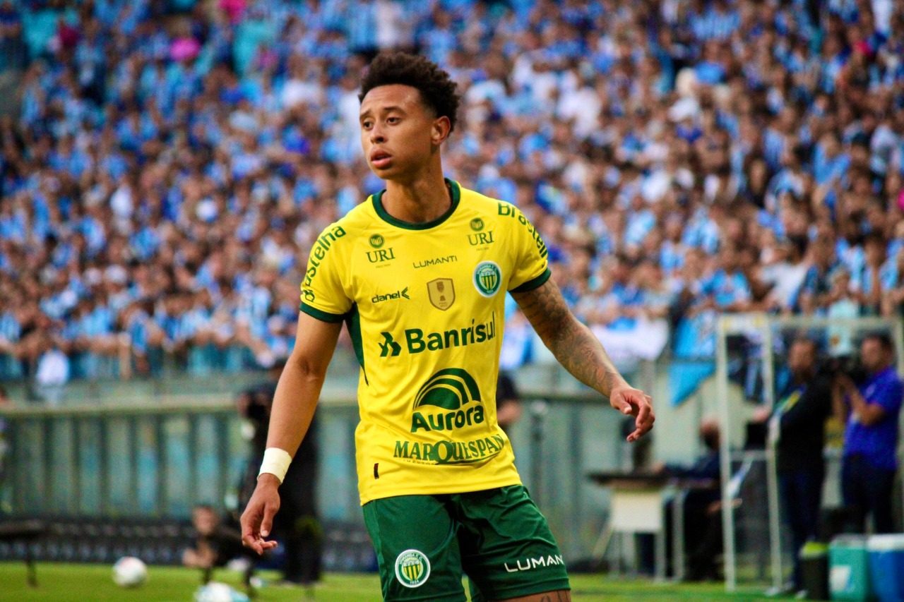 Matheuzinho, meia ofensivo do Esporte Clube Vitória, perfil 2026