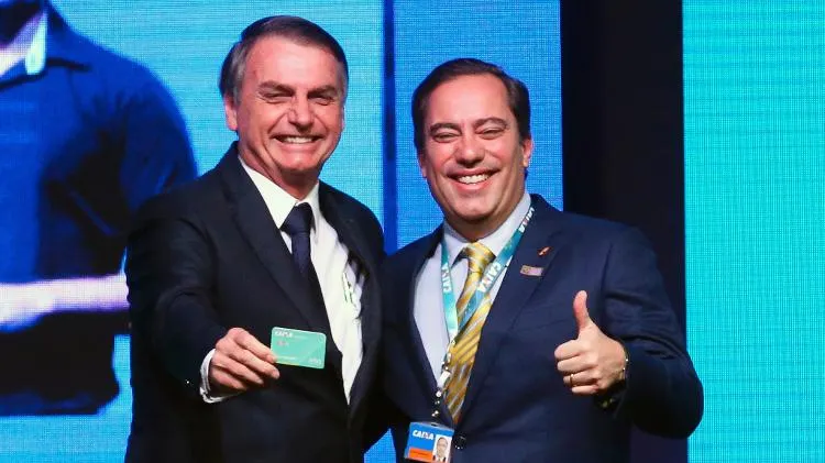 Bolsonaro junto ao então presidente da Caixa, Pedro Guimarães
