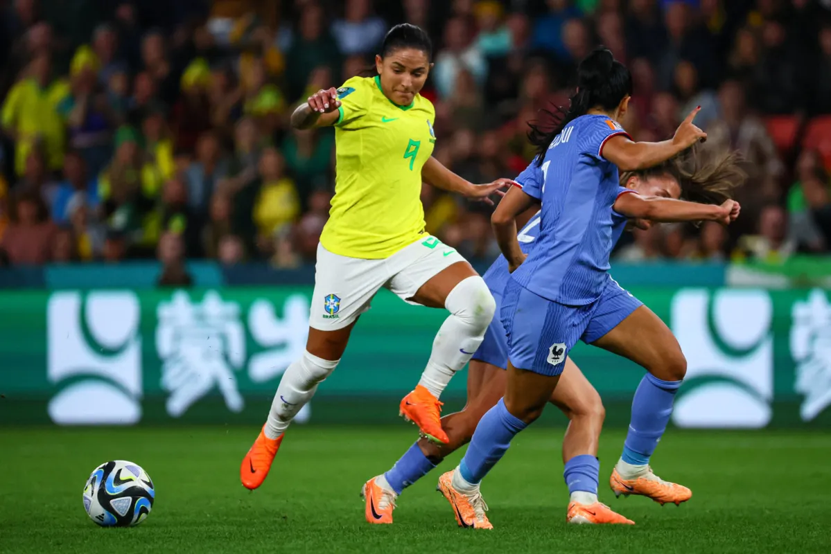 Com gol no final do jogo, França derrota a Seleção Brasileira na Copa do Mundo  Feminina