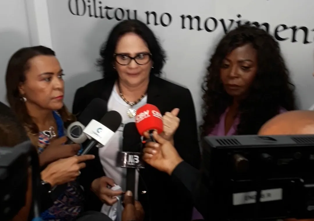 Ex-ministra do governo Bolsonaro participou de ato na Câmara Municipal de Salvador