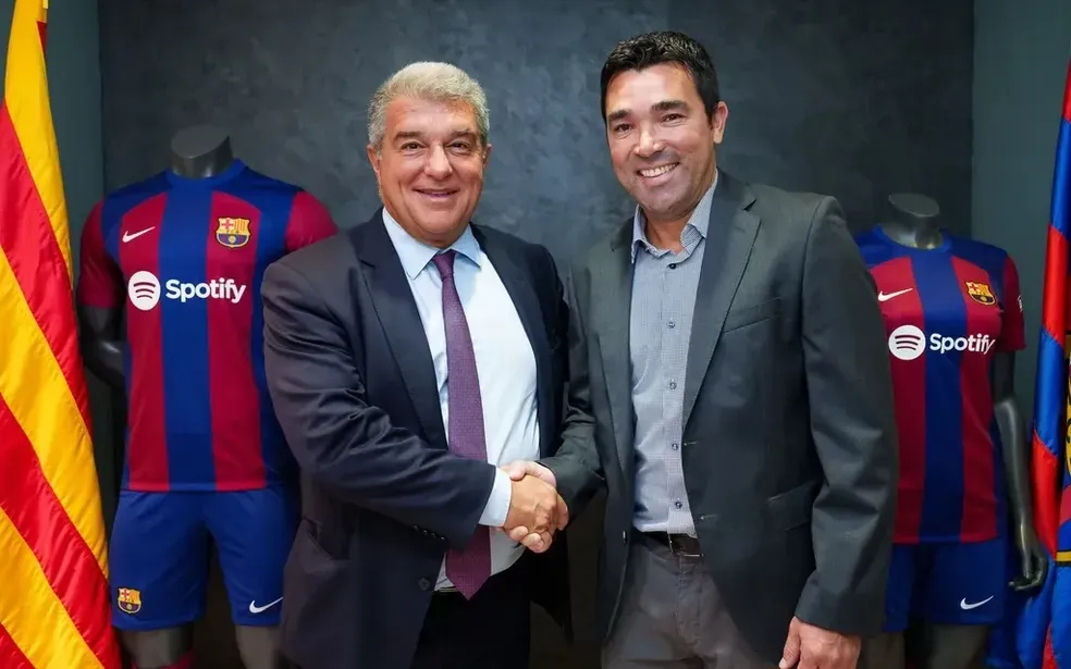 Joan Laporta, presidente do Barcelona, e Deco, novo diretor de futebol do clube