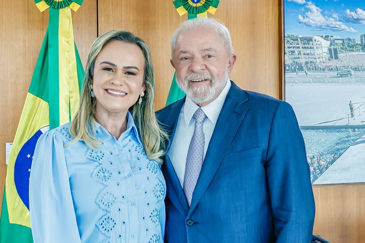 Ministra do Turismo, Daniela Carneiro, e o presidente Lula