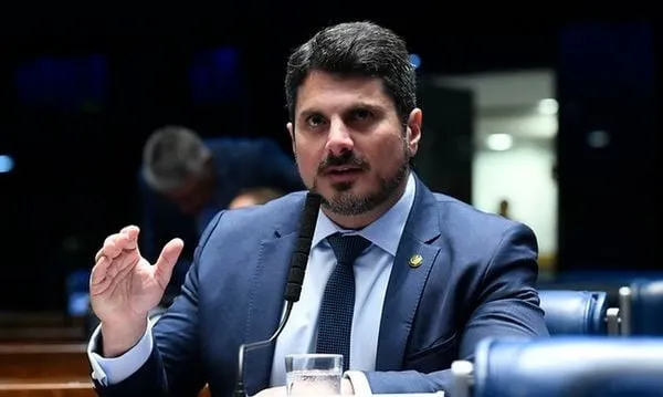Senador Marcos do Val admite  ter mentido durante conversa com o ex-deputado federal Daniel Silveira (PTB-RJ)