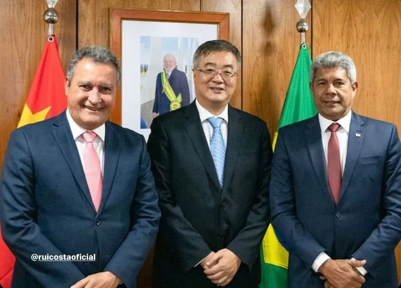 Governador da Bahia se reúne com embaixador da China no Brasil, Zhu Qingqiao, em Brasília