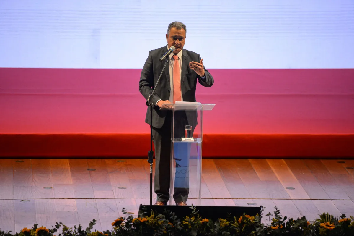 Ministro da Casa Civil, Rui Costa, apresentando ações do novo PAC no Rio de Janeiro