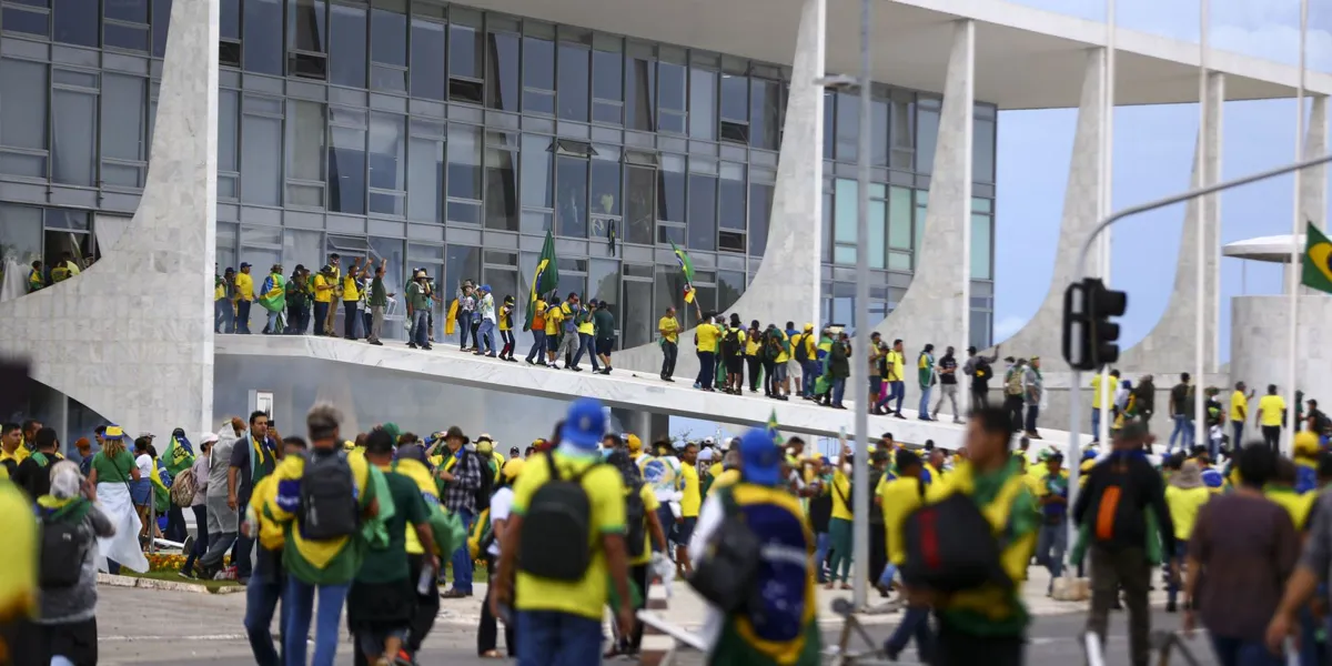 Militantes bolsonaristas invadiram o Palácio do Planalto no dia 8 de janeiro de 2023