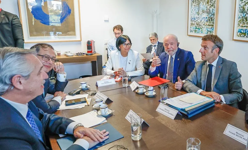 Presidente se reuniu com líderes da França, Colômbia e Argentina