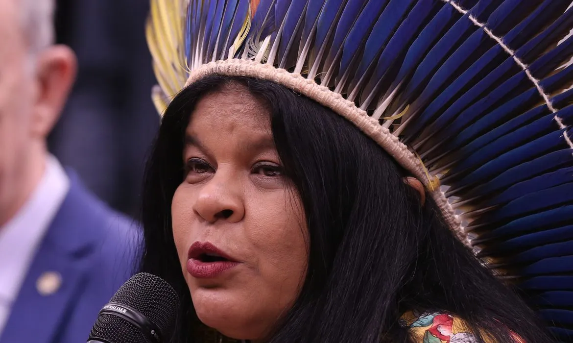 A ministra dos Povos Indígenas, Sônia Guajajara