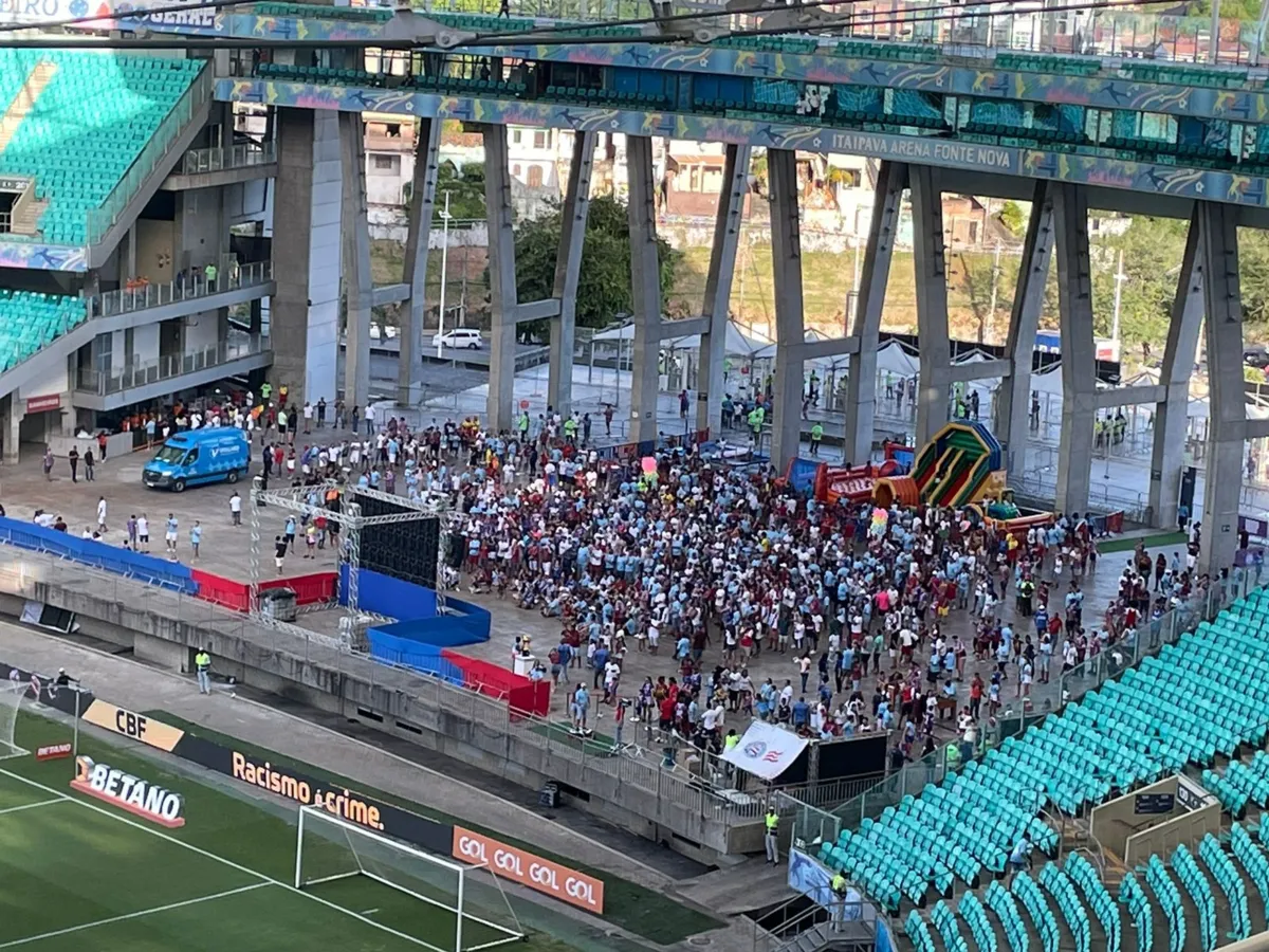 Na Fonte, torcida do Bahia acompanha jogo do “irmão” na champions