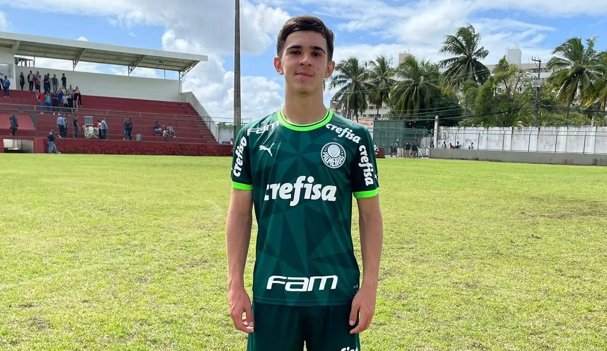 Gustavo marocu o gol da vitória do Palmeiras sobre a Seleção de Santa Rita de Cássia