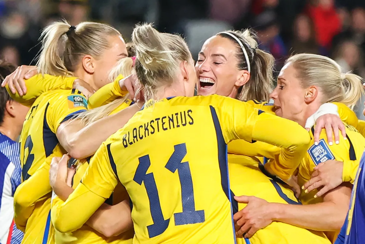 Suécia comemora classificação para as semis