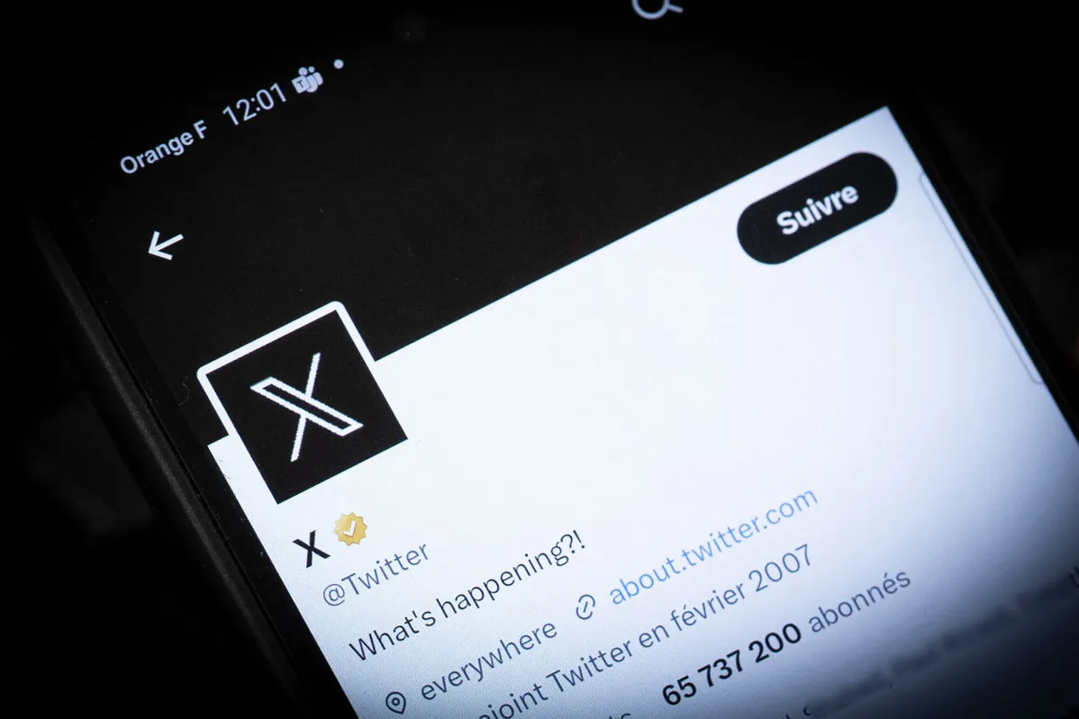 Musk já renomeou a empresa controladora do Twitter como X Corporation