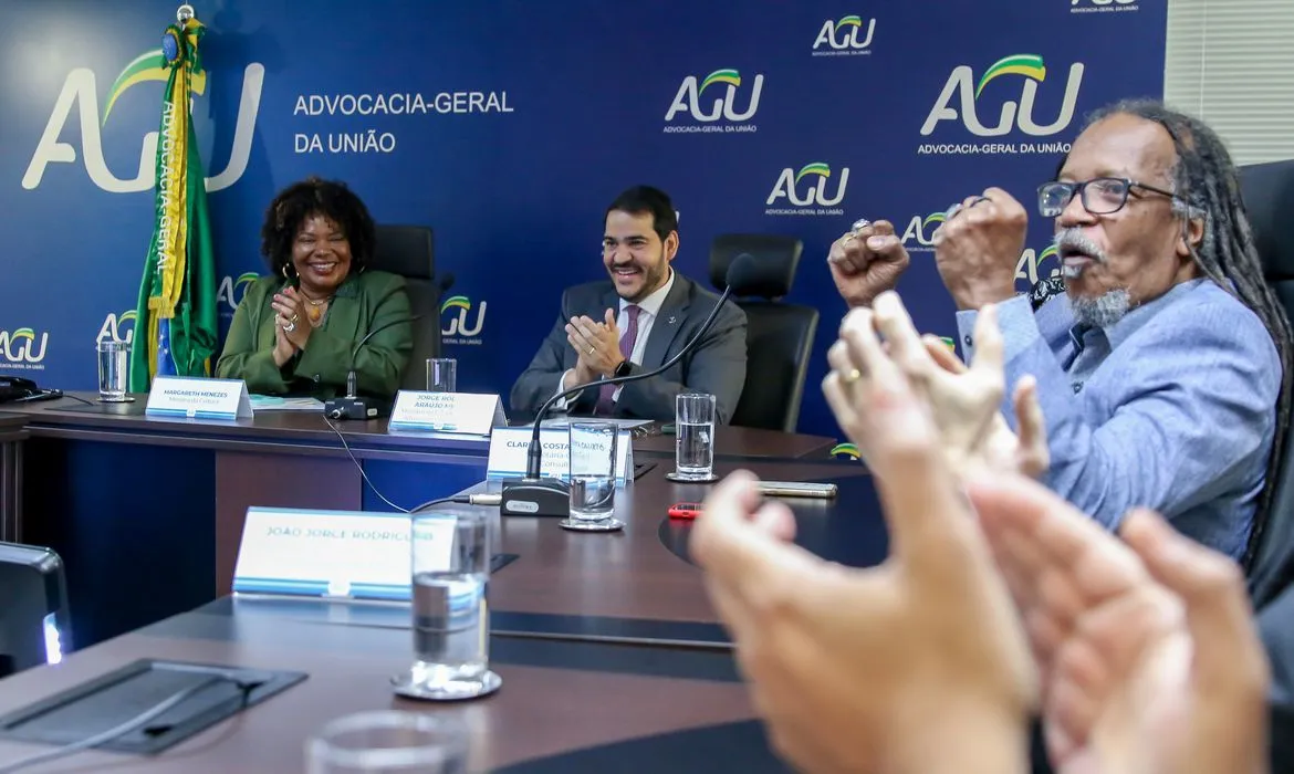 Ministra da cultura e presidente da Fundação Palmares na AGU