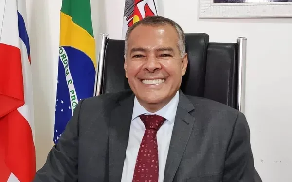 Joaquim Neto, do PSD, é prefeito de Alagoinhas