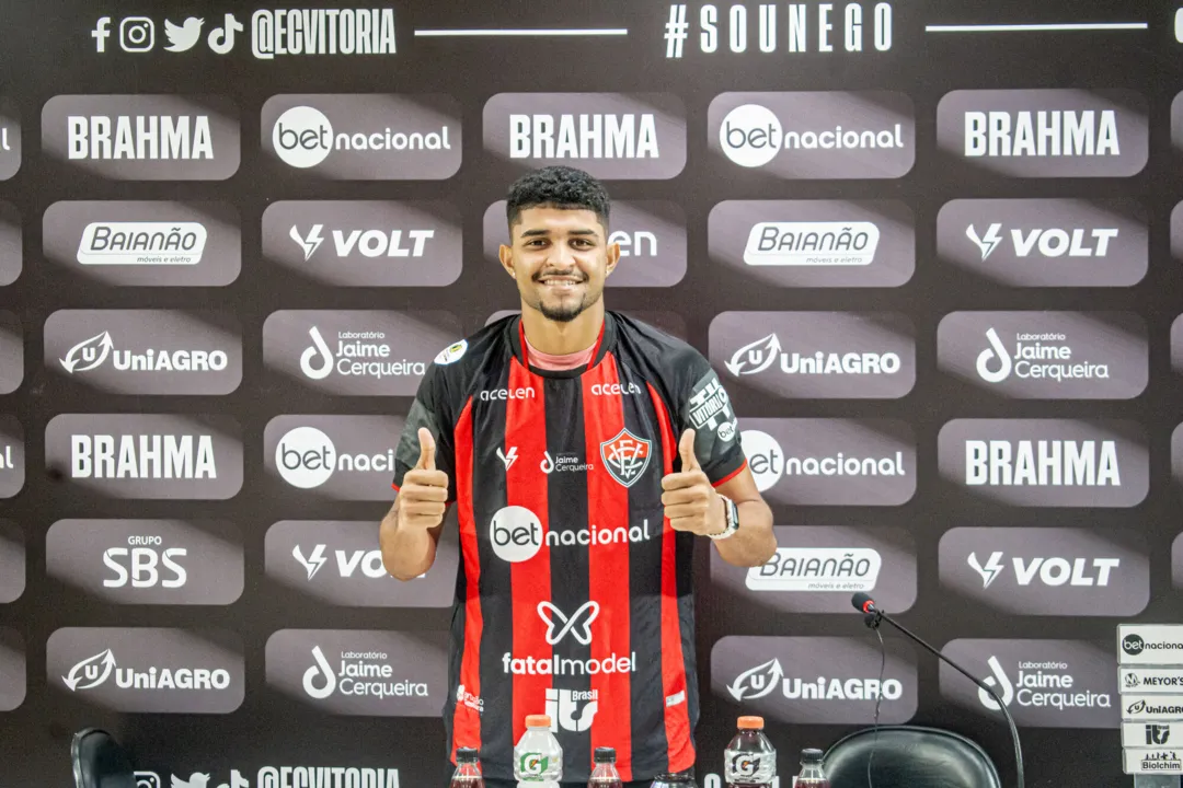 Edson Lucas é lateral-esquerdo e estava no Retrô-PE