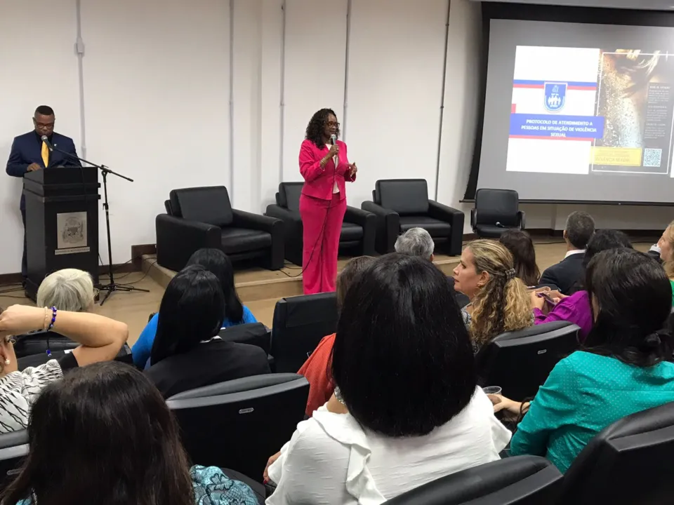 O documento pretende definir as responsabilidades nos atendimentos, unificar as informações para a promoção de uma assistência humanizada