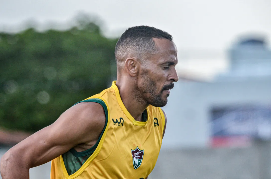 Nildo foi titular na estreia da Série B, mas desfalcou a equipe na segunda rodada