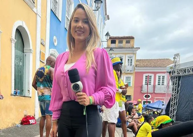 Daniela Mazzei trabalhou normalmente nesta quarta