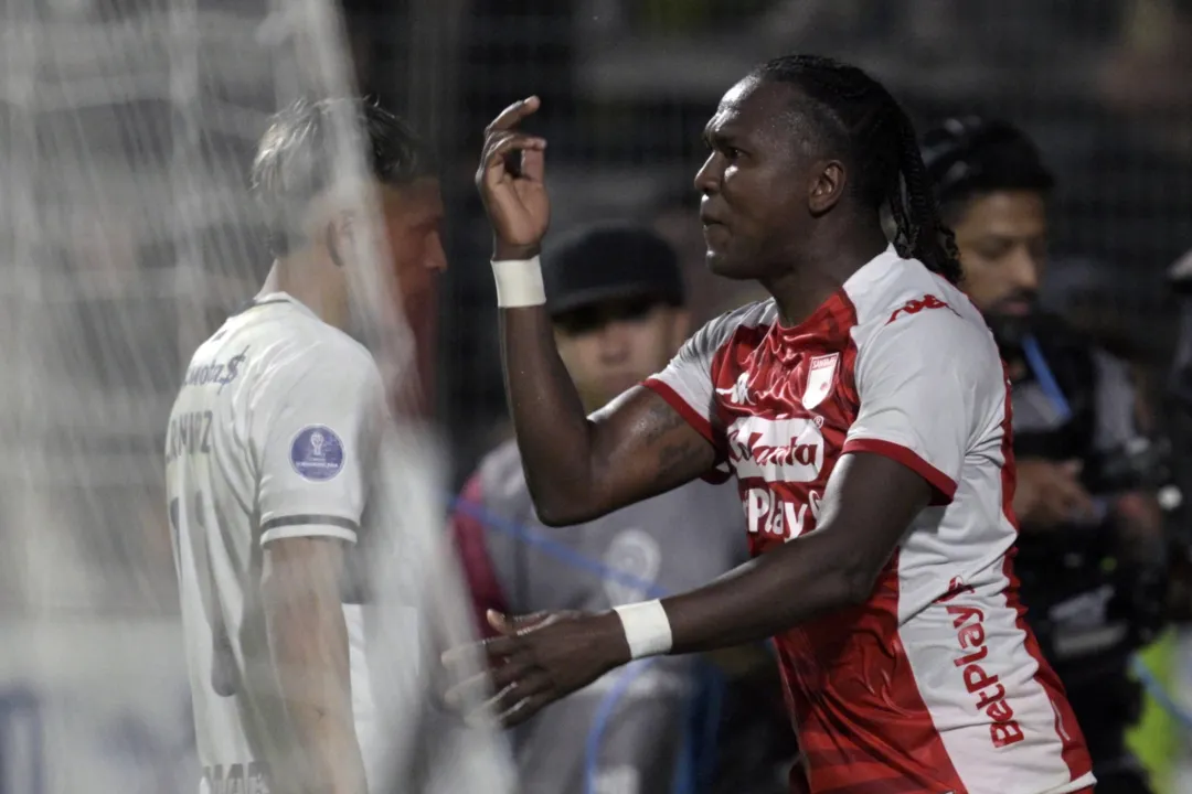 Rodallega afirmou que foi chamado de "macaco" e "negro"