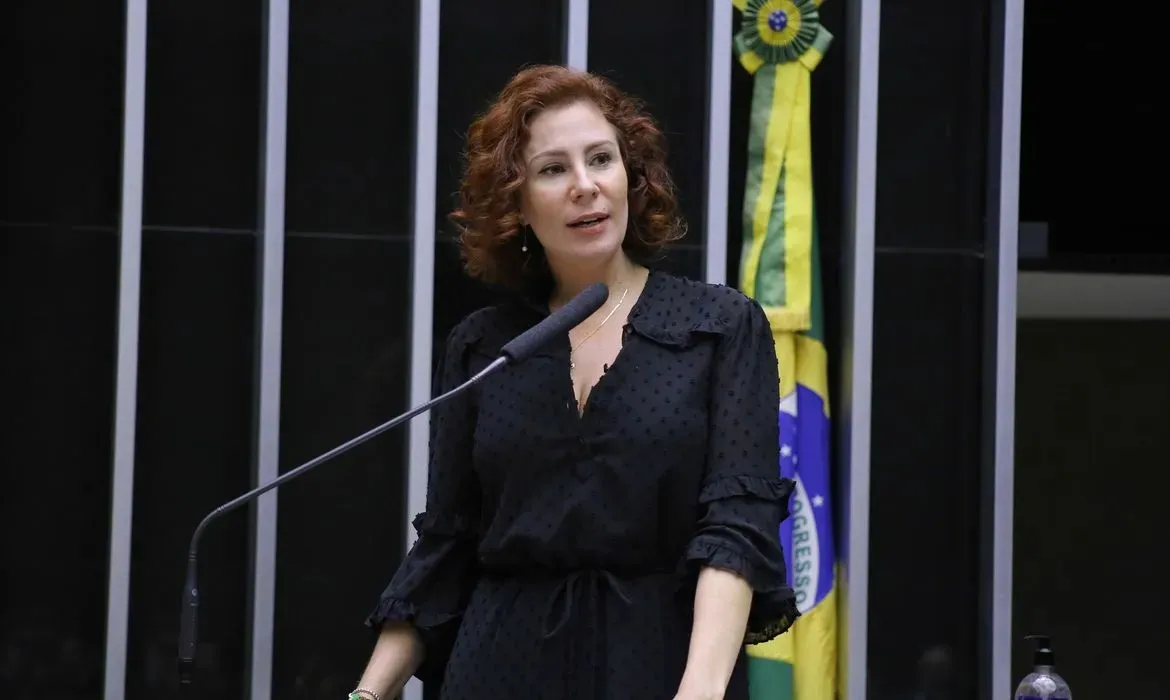 TSE já havia multado a deputada em R$ 10 mil por disseminação de fake news envolvendo Lula